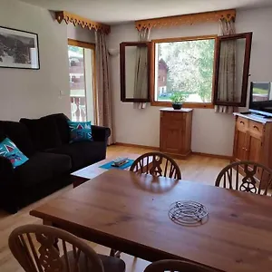 Appartement Grand Tetras 4 Personnes Piscine, Samoëns